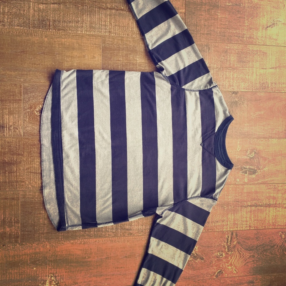 Stripped long sleeve tee